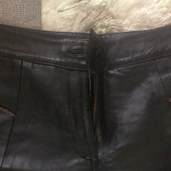Sold designer leather pants . All are worn but lots of wear 4- 6 - Picture 5 of 6